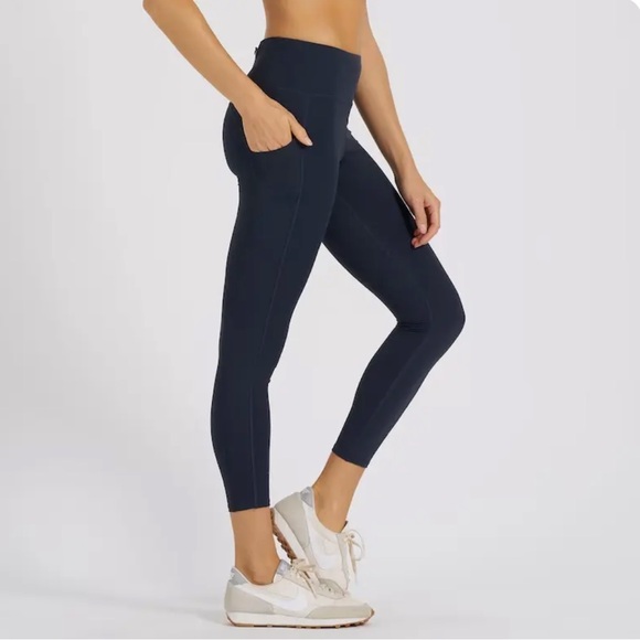 Vuori Women Ink Stride Performance Leggings 7/8 Length Stretch Side Pockets - Picture 1 of 13